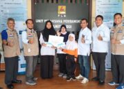 YBM PLN UPK Bukittinggi Bantu Beasiswa 42 Siswa