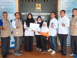 YBM PLN UPK Bukittinggi Bantu Beasiswa 42 Siswa