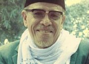 Mengenal Sosok Buya Hamka ( Haji Abdul Malik Karim Amrullah)