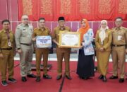 Sukses Turunkan Keluarga Berisiko Stunting, Pemko Padang Terima Penghargaan dan Rp 7,3 Miliar