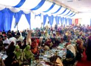 Tradisi Makan Bajamba Warnai HUT Ke-20 Kabupaten Pasaman Barat