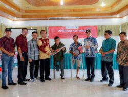 Bupati Pasaman Sabar AS Serahkan Bantuan pada Disabiltas