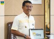 Bupati Solsel H Khairunas Jadi Kepala Daerah Pertama Lapor SPT Tahunan di Sumbar