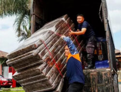 Bantuan Terus Berdatangan ke Posko Utama Banjir Bandang Pemko Padangpanjang