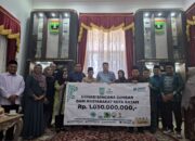 Pemprov Sumbar Terima Bantuan Penanganan Bencana dari Masyarakat Kota Batam Senilai Rp 1.05 Miliar