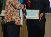 Wakil Menteri Agama RI, Apresiasi dan Serahkan Sertifikat Padang Sebagai Kota Wakaf