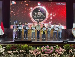 Apresiasi Parhumas 2024, KPU Sumbar Raih Penghargaan Sosdiklih Tergigih Kedua se-Indonesia