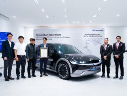 Tempuh Perjalanan Sepanjang 5.647 Kilometer di Asia Tenggara Kendaraan Listrik Hyundai Menuai Penghargaan MURI