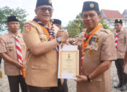 Kakan Kemenag Kota Padang Terima Lencana Melati Gerakan Pramuka