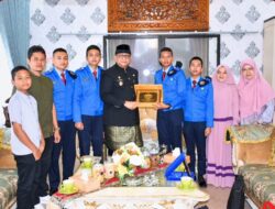 Empat Siswa SMA Taruna Nusantara Sharing Ilmu dengan Pj Wako Padang