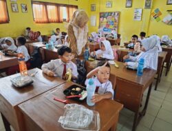 Makan Gratis Menyasar 3.500 Pelajar di Kecamatan Pariaman Tengah