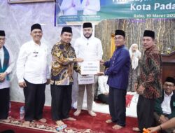 Kemenag Padang Serahkan Bantuan, Dukung Program Smart Surau