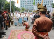 Penyambutan Gubernur dan Para Kada Se-Riau Berlangsung Meriah di LAMR Pekanbaru