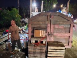 Pastikan Kebersihan, Petugas Kebersihan DLH Padang Kerja Lembur