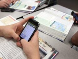 Penggunaan Ponsel di Sekolah Resmi Dibatasi Disdik Sumbar