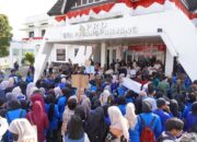 Sampaikan Aspirasi dengan Damai, Wako Duduk Bersama Mahasiswa