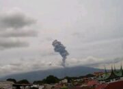 Erupsi, Ketinggian Kolom Abu Marapi Capai 1.500 Meter