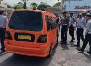 Tak Layak Operasi, 17 Unit Angkutan Kota Terjaring Razia Dishub Padang