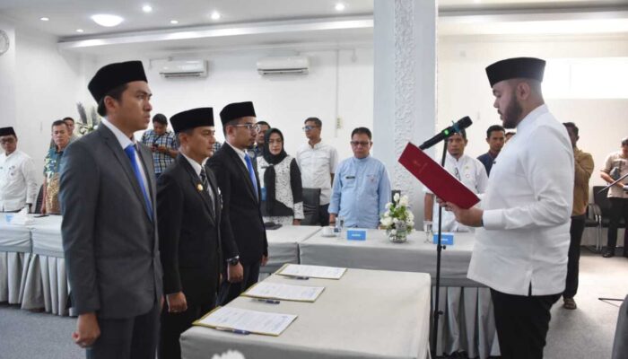 Perumda AM Padang Ditarget 6 Ribu Pelanggan Tiap Tahun, 3 Anggota Dewas Dilantik