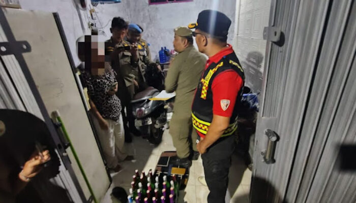 Puluhan Botol Miras Disita, Pemilik Kafe Dapat Teguran Keras
