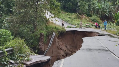 Banjir di Ulakan Tapakis, 120 Kepala Keluarga Mengungsi
