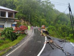 Jalur Bukittinggi-Maninjau Amblas, Buka Tutup Jalan Dilakukan