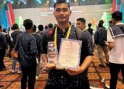 Wakil KAI Divre II Sumbar Raih Penghargaan Platinum