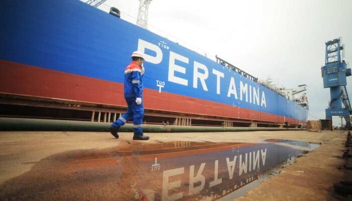 Kendala Cuaca di Jalur Distribusi Laut, Picu Kelangkaan BBM di Sumbar