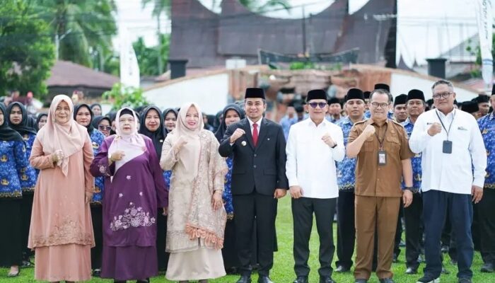 1.114 Pegawai Pemko Solok Terima SK Pengangkatan PPPK