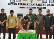 Delapan Fraksi DPRD Padang Pariaman Setujui Dua Ranperda jadi Perda