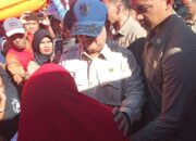 Prabowo Minta Dukungan Masyarakat Batang Anai, Basmi Maling Uang Negara