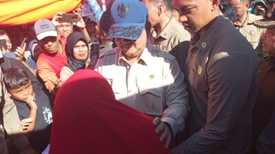 Prabowo Minta Dukungan Masyarakat Batang Anai, Basmi Maling Uang Negara