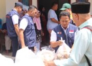 Masyarakat Nanggalo dan Batu Busuk Terdampak Banjir Dapat Bantuan