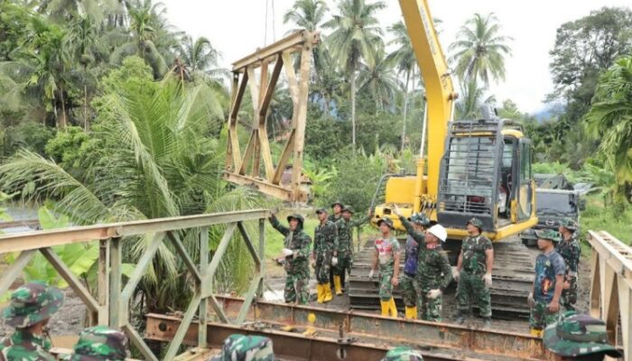 Pembangunan Jembatan Bailey di Padang Mantuang Terus Dikebut