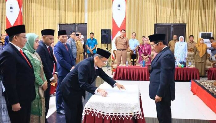 Tujuh Pejabat Eselon II plus 13 Pejabat Fungsional Dilantik