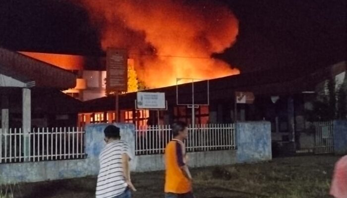 Rumah Penjaga SMPN 40 Padang Terbakar, Estimasi Kerugian Capai Rp100 Juta