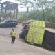 Truk Angkut Batu Bara Rebah Kuda, Arus Lalu Lintas Padang-Solok Macet