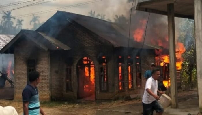 Dua Rumah di Simpang Tonang Selatan Hangus Terbakar, Kerugian Capai Rp 120 Juta