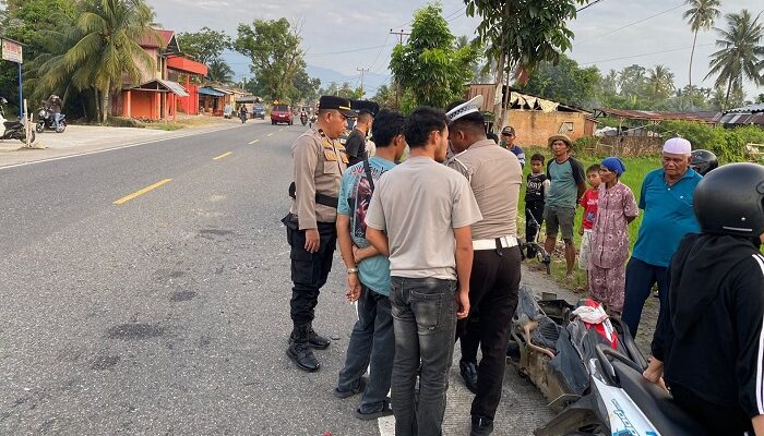 Tiga Orang Luka-luka akibat Tabrakan Dua Sepeda Motor di Lubukalung