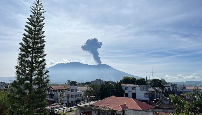 Waspada Potensi Banjir Lahar, Gunung Marapi Menunjukan Peningkatan Aktivitas