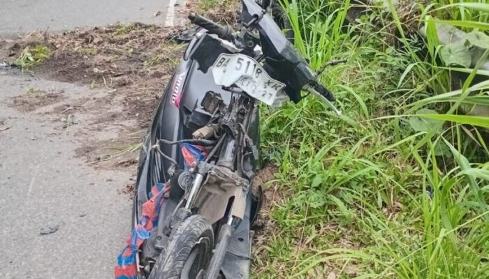 Tabrakan Dua Sepeda Motor, Pengendara Mengalami Patah Tulang