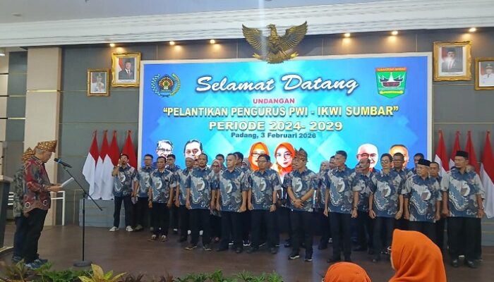 Teguhkan Integritas Wartawan, Penguru PWI Sumbar Periode 2024-2029 Dilantik