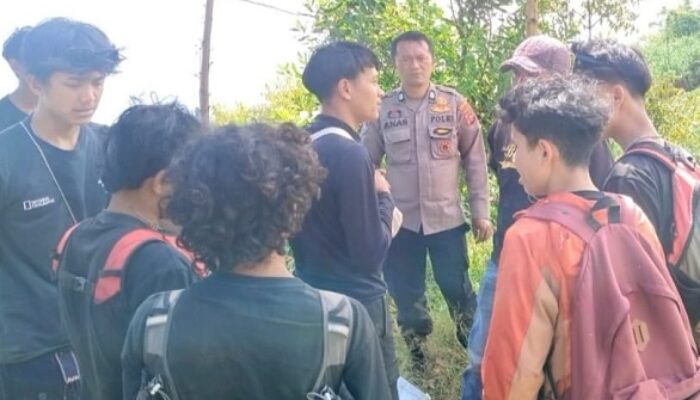 Sejumlah Pendaki Ilegal Diamankan di TWA Gunung Singgalang