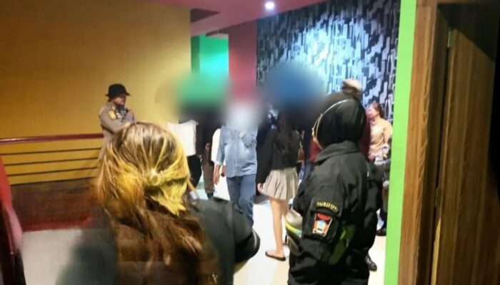 17 Orang Diamankan Satpol PP saat Patroli Dini Hari di Kafe dan Karaoke