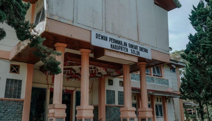 Temuan BPK RI Terkait Pengadaan Pin Emas DPRD Solok 2024 Ditindaklanjuti