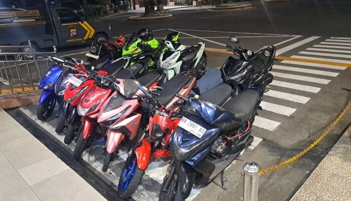 11 Motor Knalpot Brong Digerebek saat Balap Liar di Pantai Air Manis