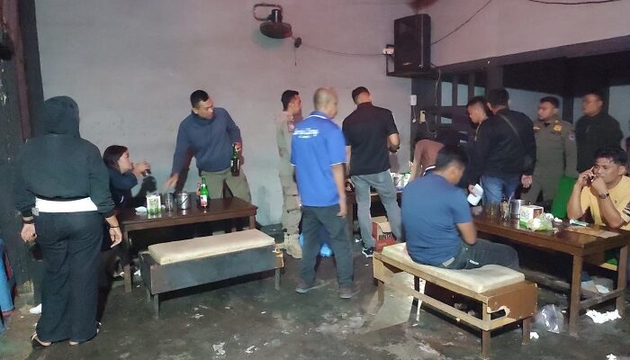 Langgar Perda, Sejumlah Kafe di Payakumbuh Ditertibkan Satpol PP