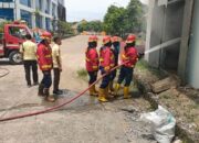 Gardu Milik PLN di Jalan Taman Siswa Padang Hangus Terbakar