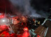 Rumah dan Warung di Lubukbuaya Membara saat Sahur