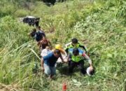 Ambulans Bawa Jenazah Masuk Jurang, Tiga Luka Ringan